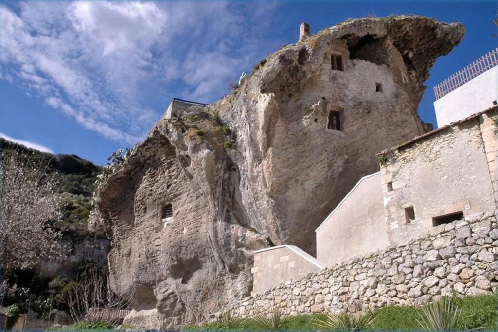 Casa Gallinelle Sarde カステルサルド エクステリア 写真
